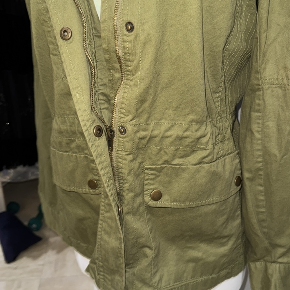 Love Tree Utility Jacket in Olive - Picture 2 of 9